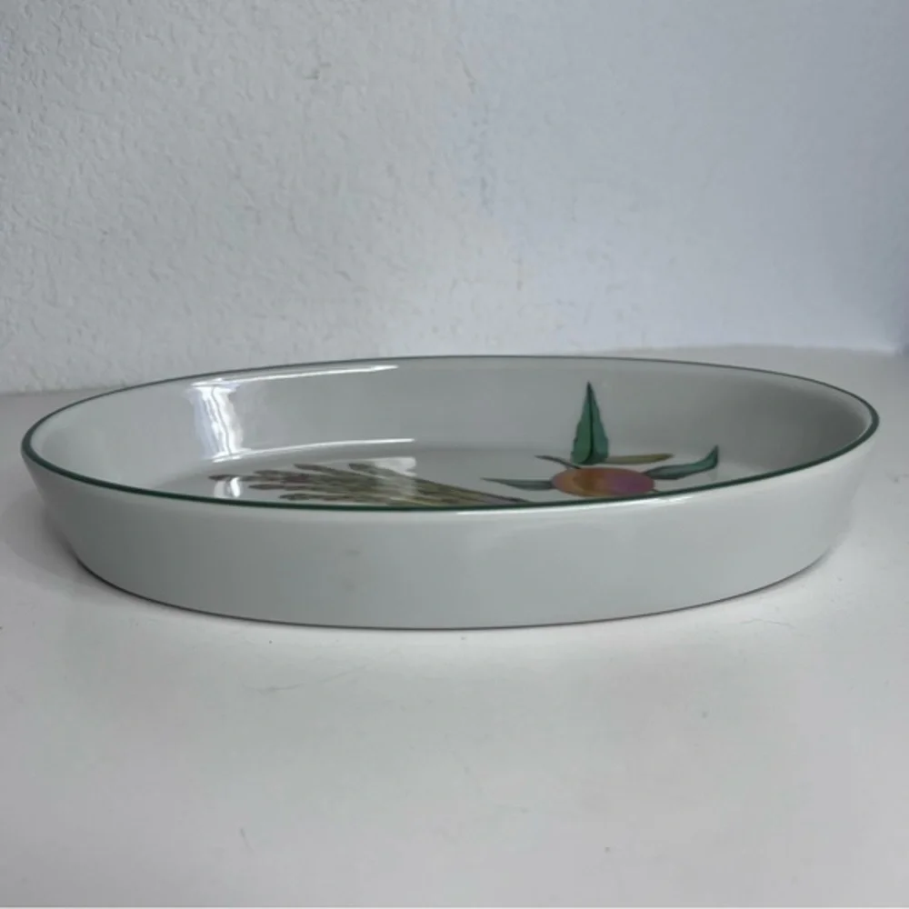 Vintage Discontinued Evesham Vale by ROYAL WORCESTER 10